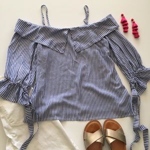 Entro Blue & White stripe cold shoulder top size M